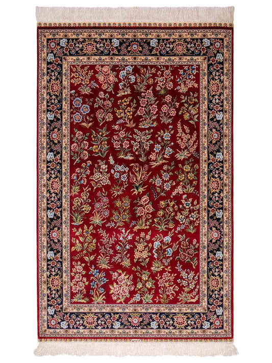Sehr feiner, handgeknüpfter Khademi Orientteppich mit Ghom Design aus reiner Seide, rot, blau. 143x94 cm. Vertrieb durch Jupiter Intl.