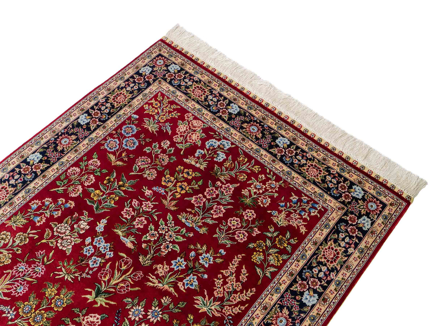 Sehr feiner, handgeknüpfter Khademi Orientteppich mit Ghom Design aus reiner Seide, rot, blau. 143x94 cm. Vertrieb durch Jupiter Intl.