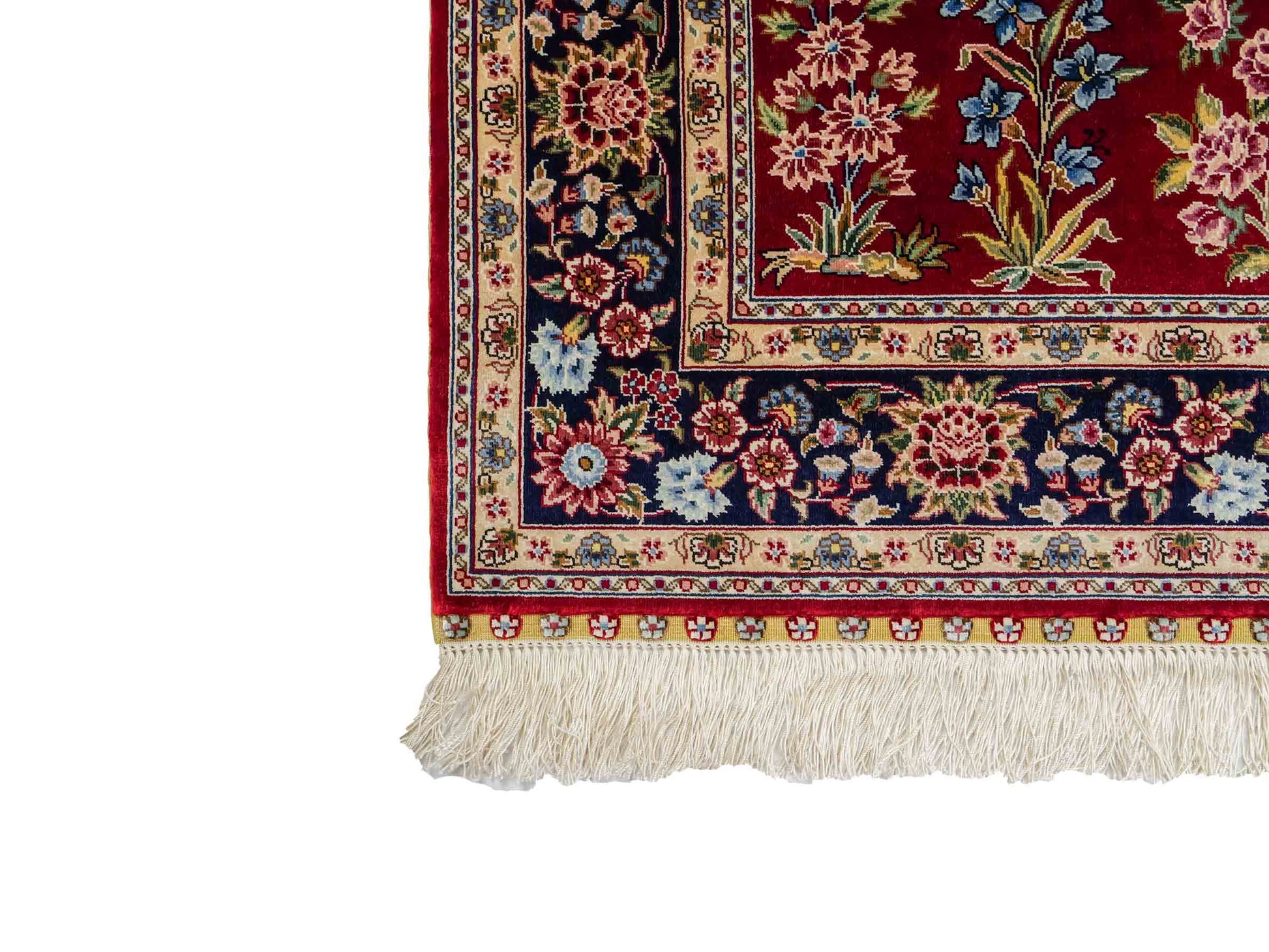 Sehr feiner, handgeknüpfter Khademi Orientteppich mit Ghom Design aus reiner Seide, rot, blau. 143x94 cm. Vertrieb durch Jupiter Intl.