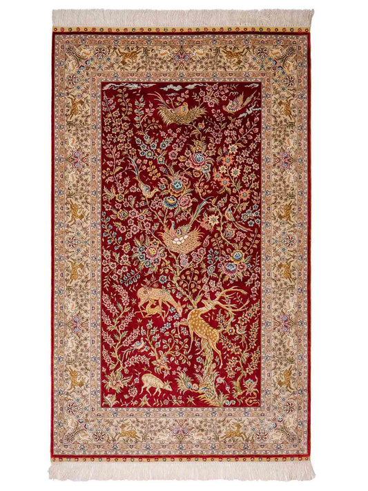 Sehr feiner, handgeknüpfter Khademi Orientteppich mit Ghom Design aus reiner Seide, rot, beige, creme. 153x95 cm. Vertrieb durch Jupiter Intl.