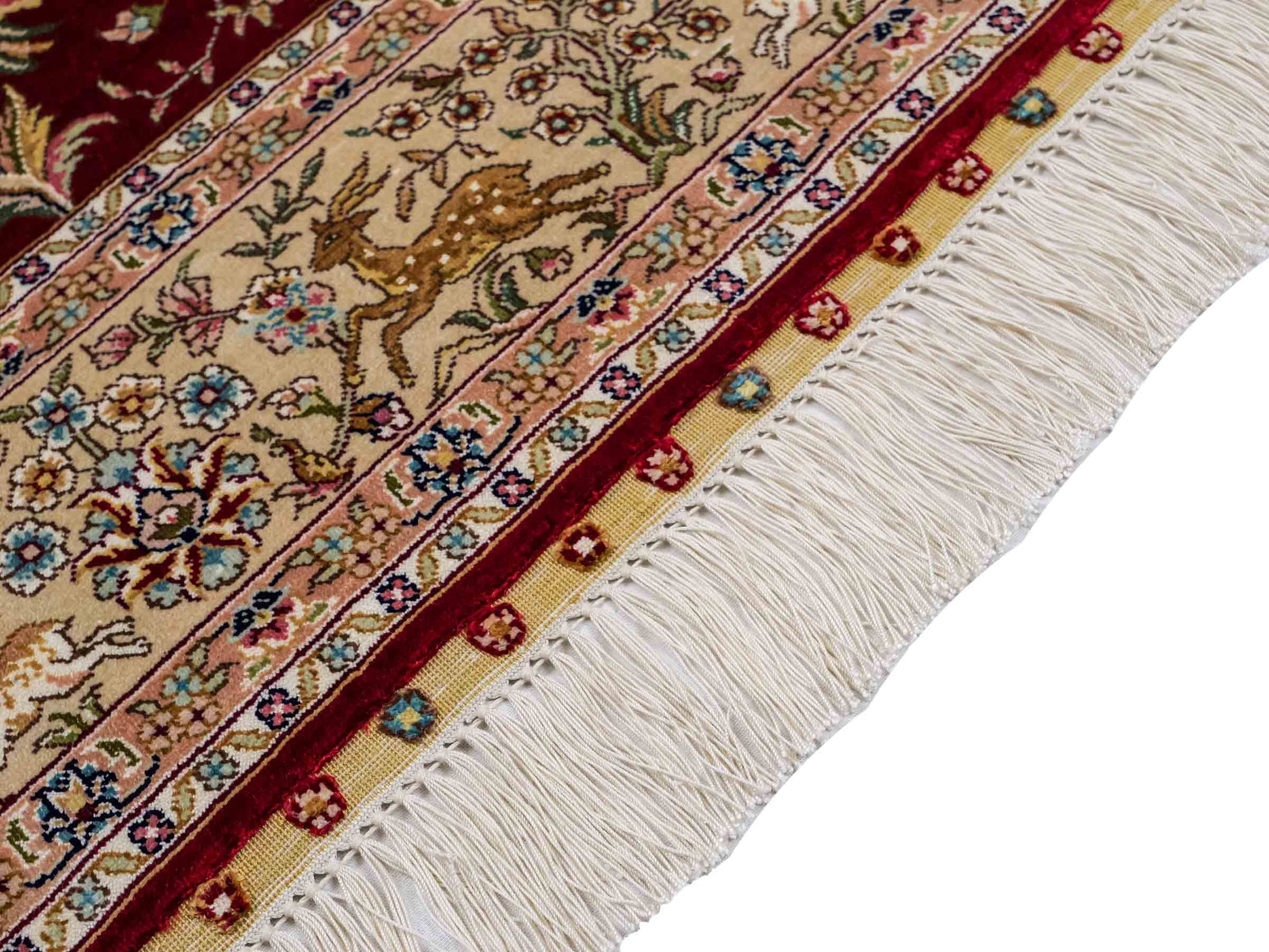 Sehr feiner, handgeknüpfter Khademi Orientteppich mit Ghom Design aus reiner Seide, rot, beige, creme. 153x95 cm. Vertrieb durch Jupiter Intl.