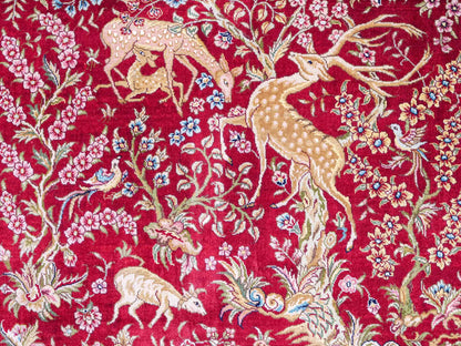 Sehr feiner, handgeknüpfter, chinesischer Khademi Ghom Orientteppich aus Seide, rot, creme. 154x94 cm. Vertrieb durch Jupiter Intl.