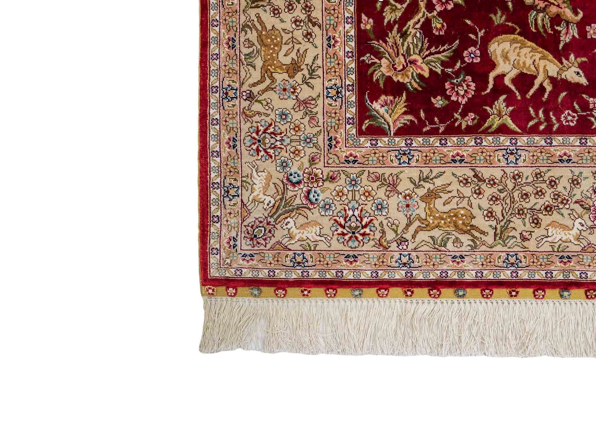 Sehr feiner, handgeknüpfter, chinesischer Khademi Ghom Orientteppich aus Seide, rot, creme. 154x94 cm. Vertrieb durch Jupiter Intl.