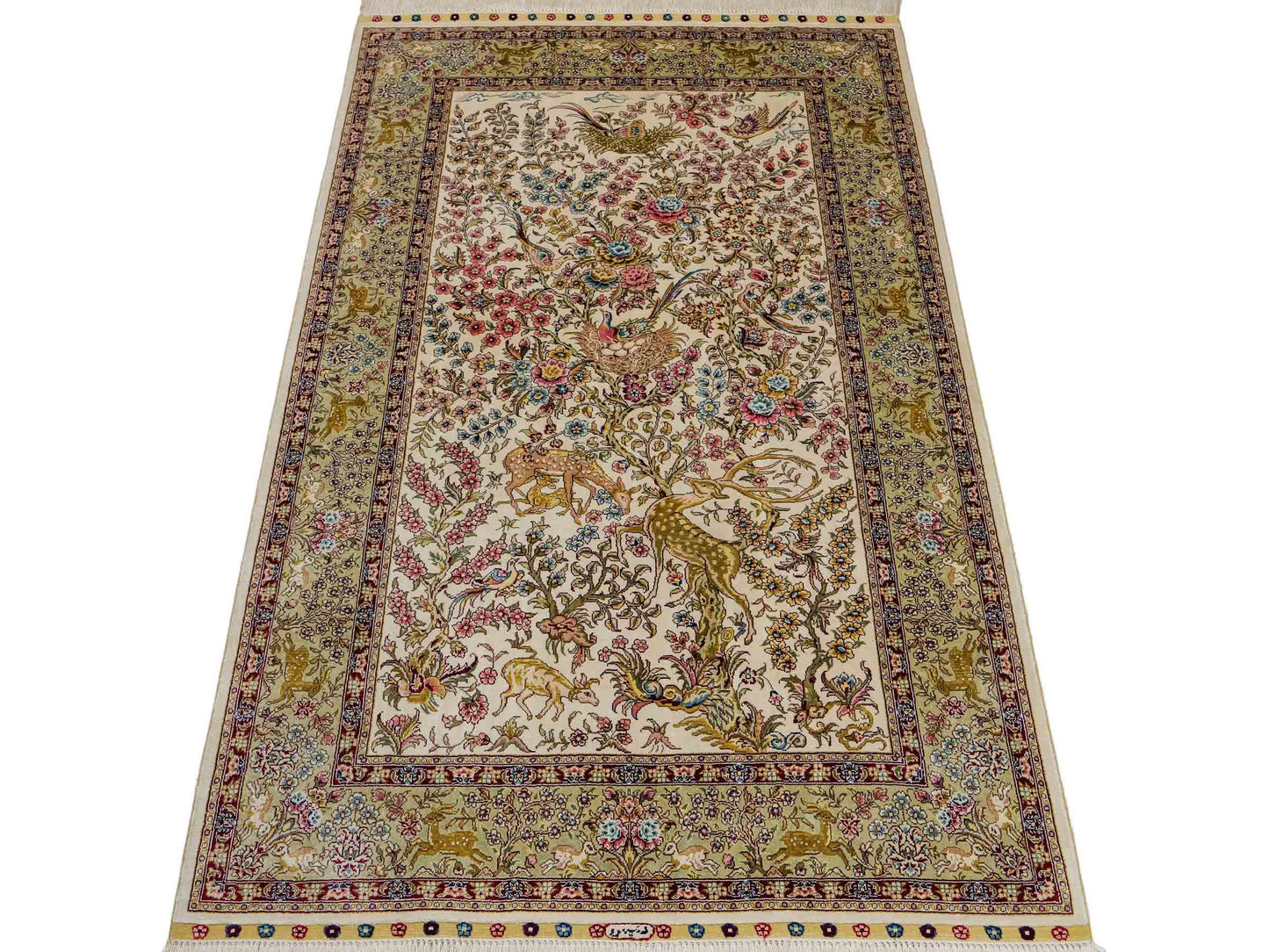 Sehr feiner, handgeknüpfter Khademi Orientteppich mit Ghom  Design aus reiner Seide, creme, weiß, beige. 155x95 cm. Vertrieb durch Jupiter Intl.