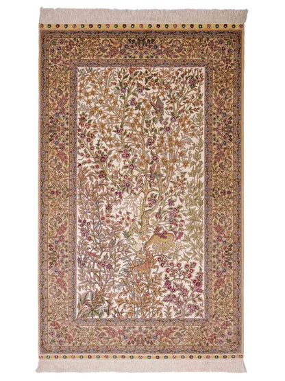 Sehr feiner, handgeknüpfter Khademi Orientteppich mit Ghom Design aus reiner Seide, creme, weiß, beige. 156x94 cm. Vertrieb durch Jupiter Intl.