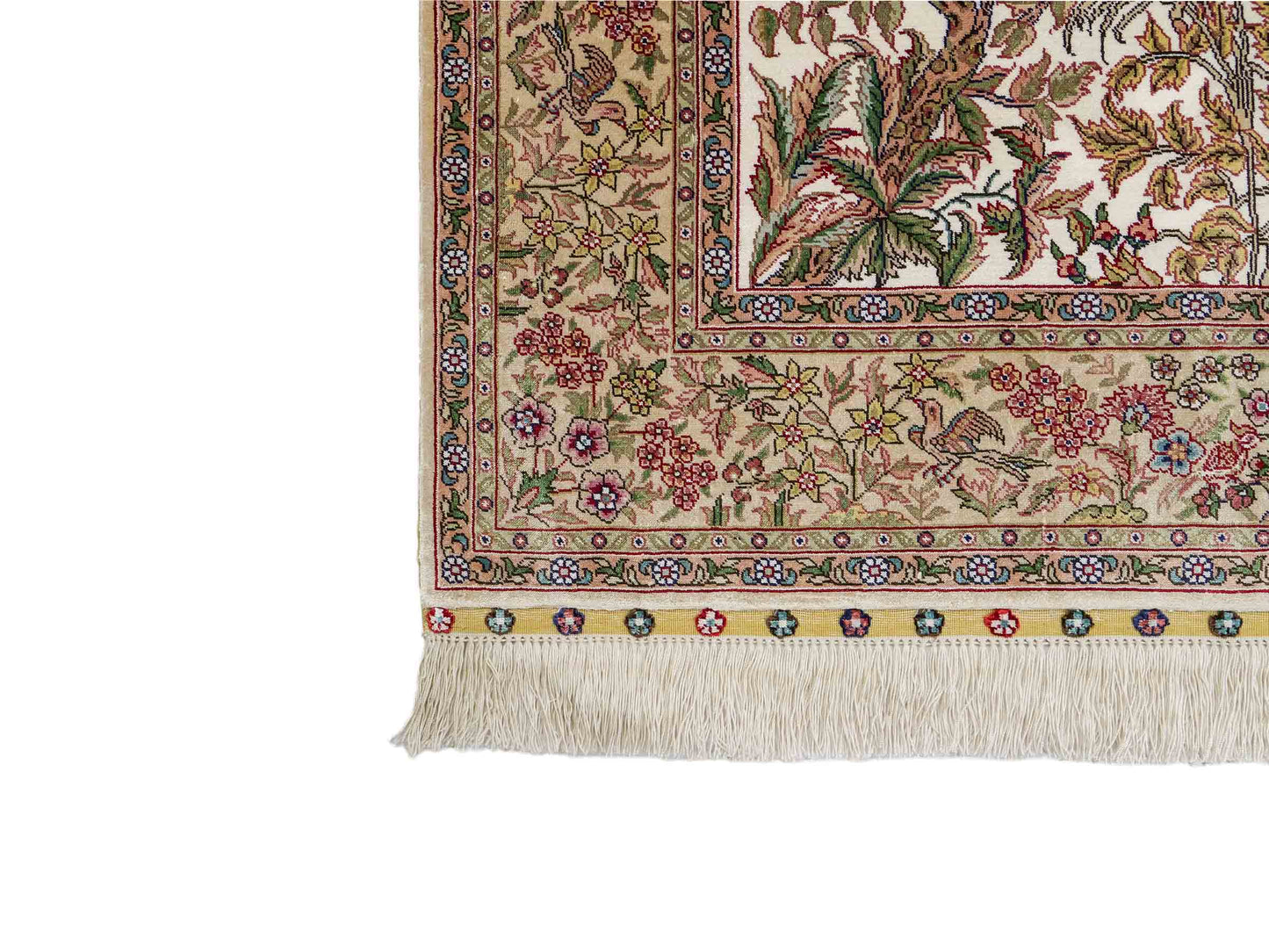 Sehr feiner, handgeknüpfter Khademi Orientteppich mit Ghom Design aus reiner Seide, creme, weiß, beige. 156x94 cm. Vertrieb durch Jupiter Intl.