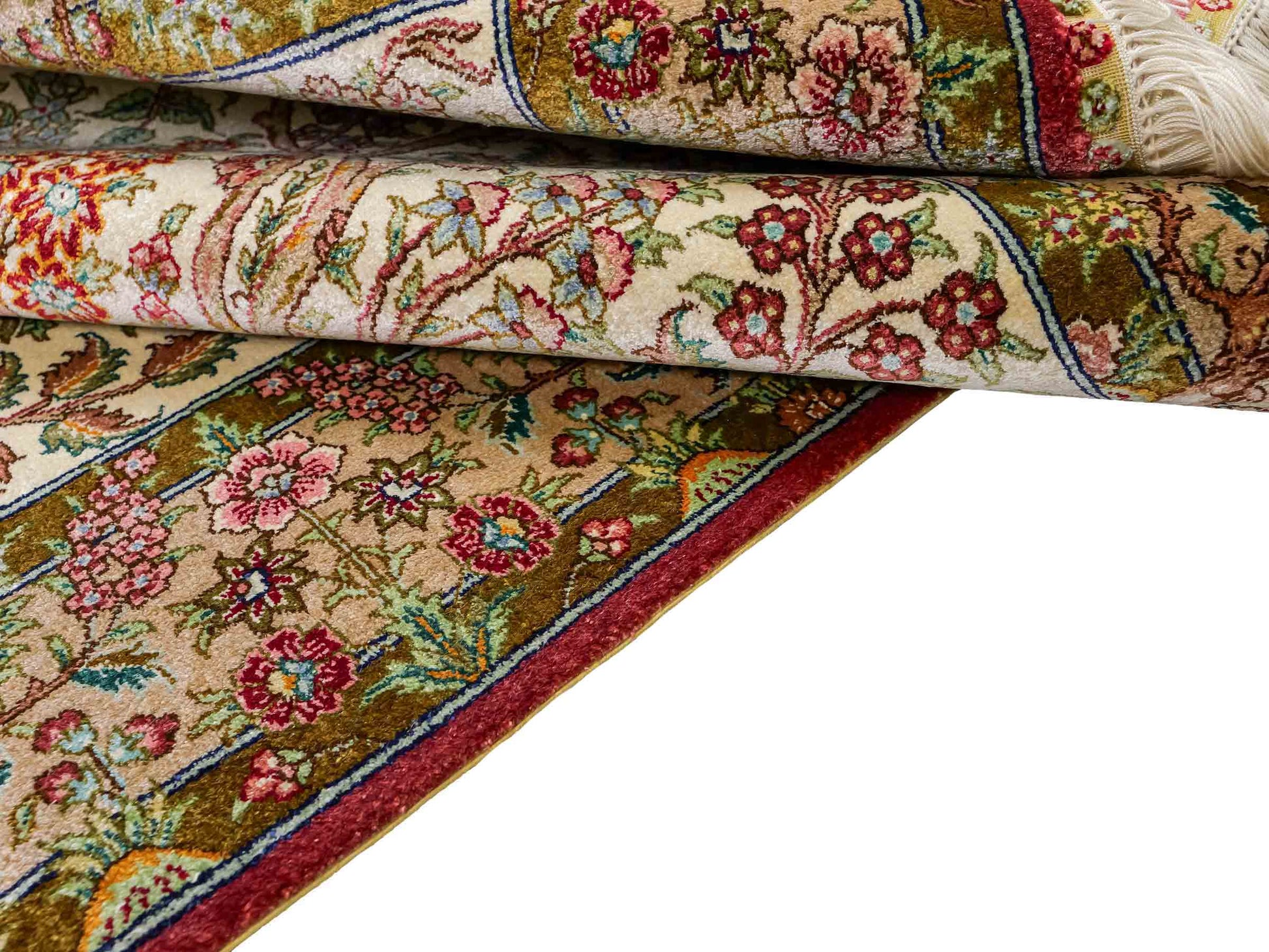 Sehr feiner, handgeknüpfter Khademi Orientteppich mit Ghom Design aus Seide, creme, beige, braun. 156x95 cm. Vertrieb durch Jupiter Intl.