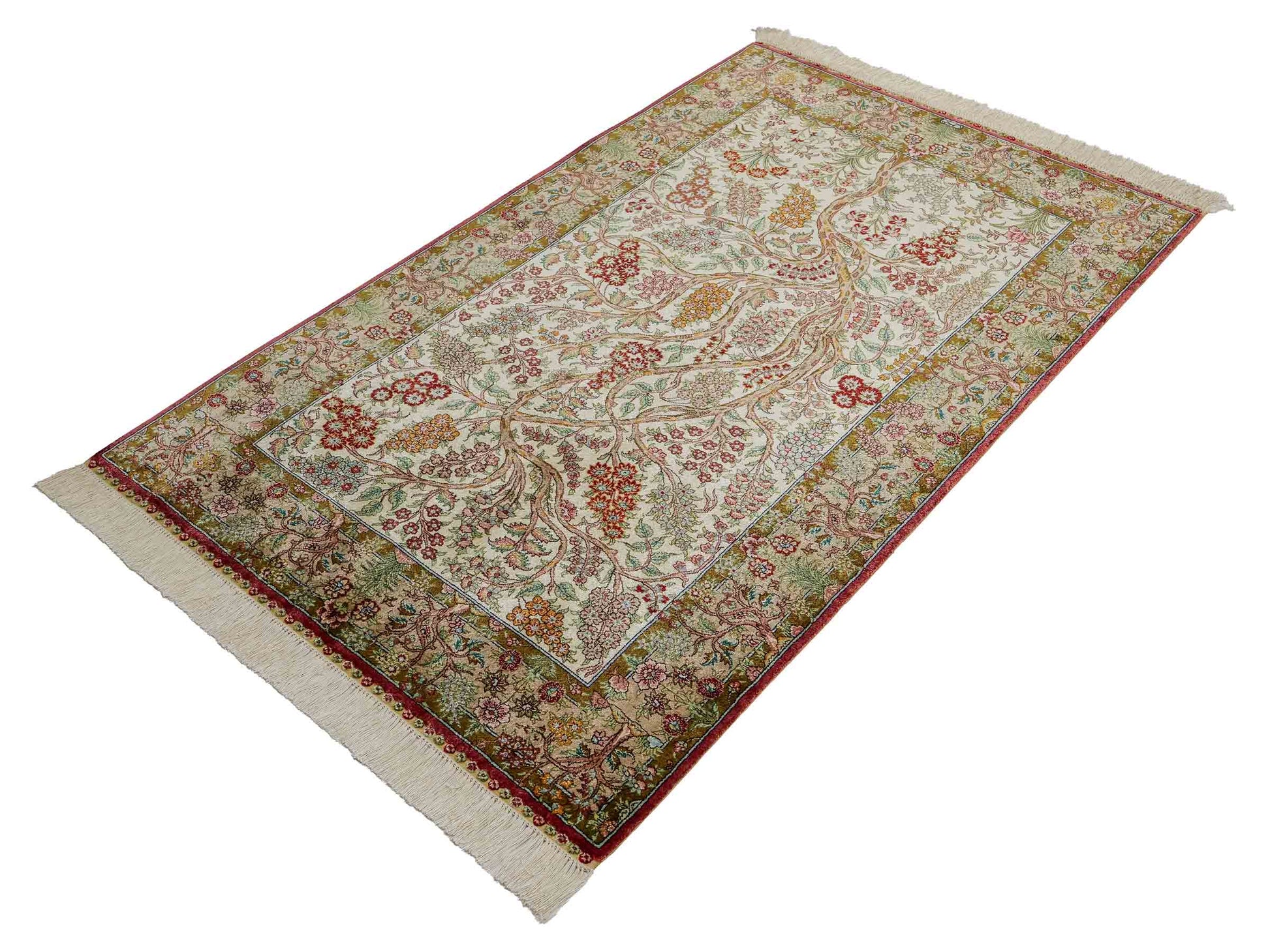 Sehr feiner, handgeknüpfter Khademi Orientteppich mit Ghom Design aus Seide, creme, beige, braun. 156x95 cm. Vertrieb durch Jupiter Intl.