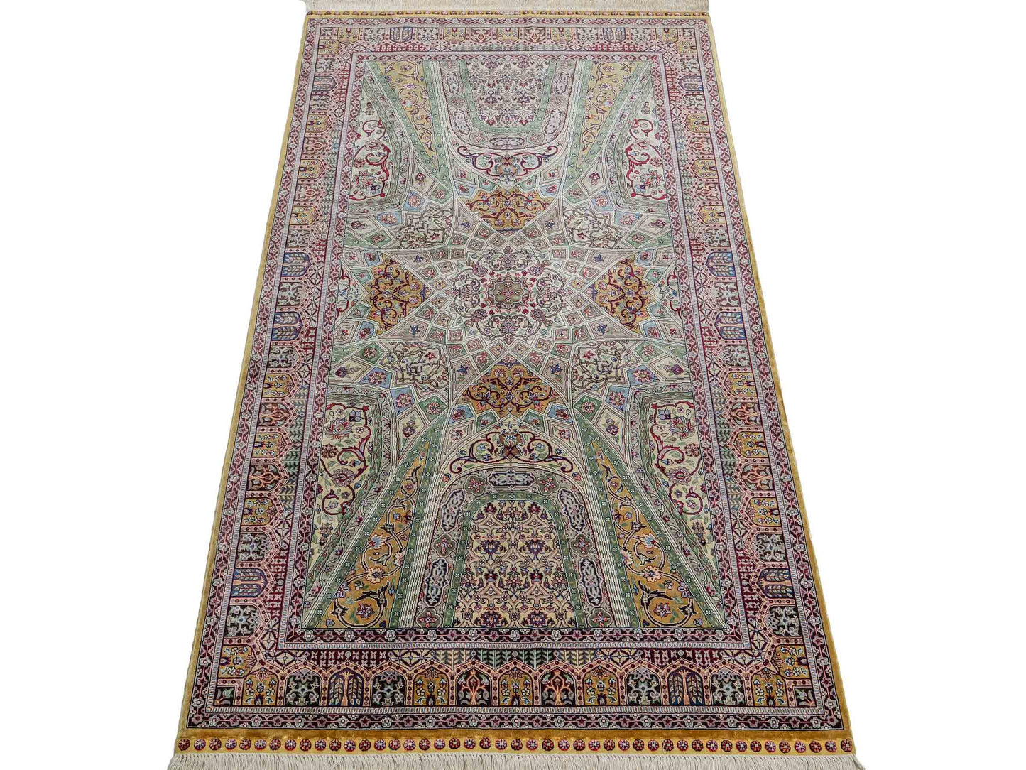 Sehr feiner, handgeknüpfter Khademi Ghom Orientteppich aus Seide, braun, oliv. 161x94 cm. Vertrieb durch Jupiter Intl.