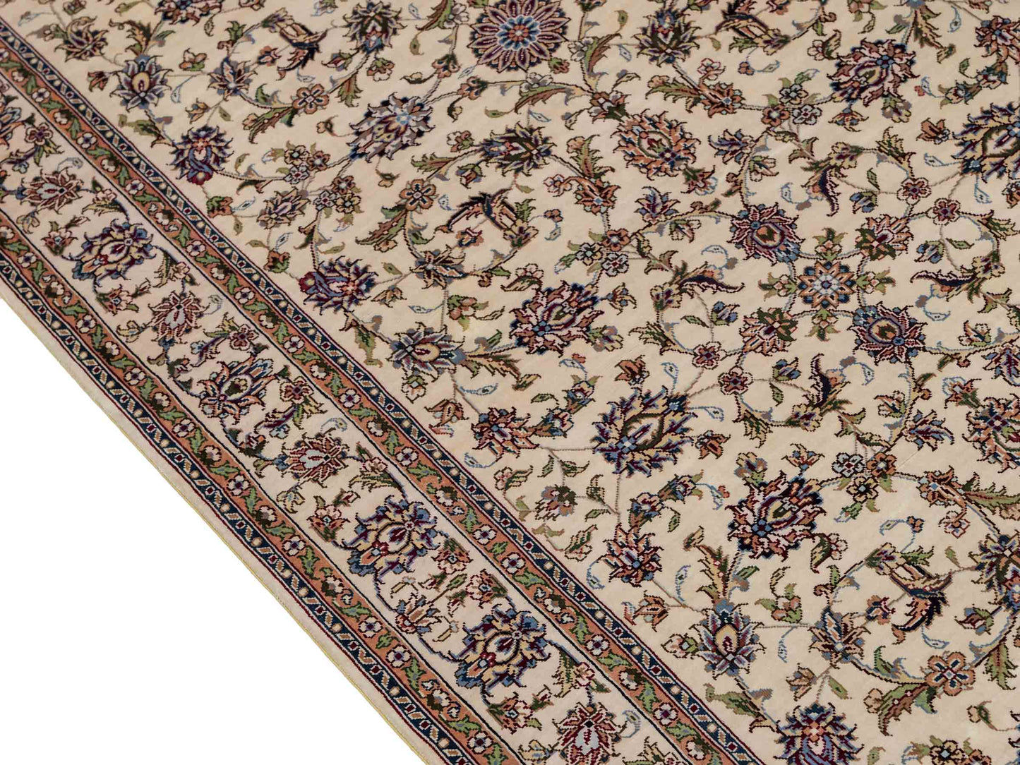 Sehr feiner, handgeknüpfter Khademi Orientteppich mit Ghom Design aus purer Seide, weiß, creme. 183x78 cm. Vertrieb durch Jupiter Intl.