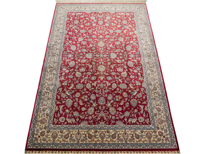 Sehr feiner, handgeknüpfter Khademi Orientteppich mit Ghom Design aus reiner Seide, rot, creme. 185x124 cm. Vertrieb durch Jupiter Intl.