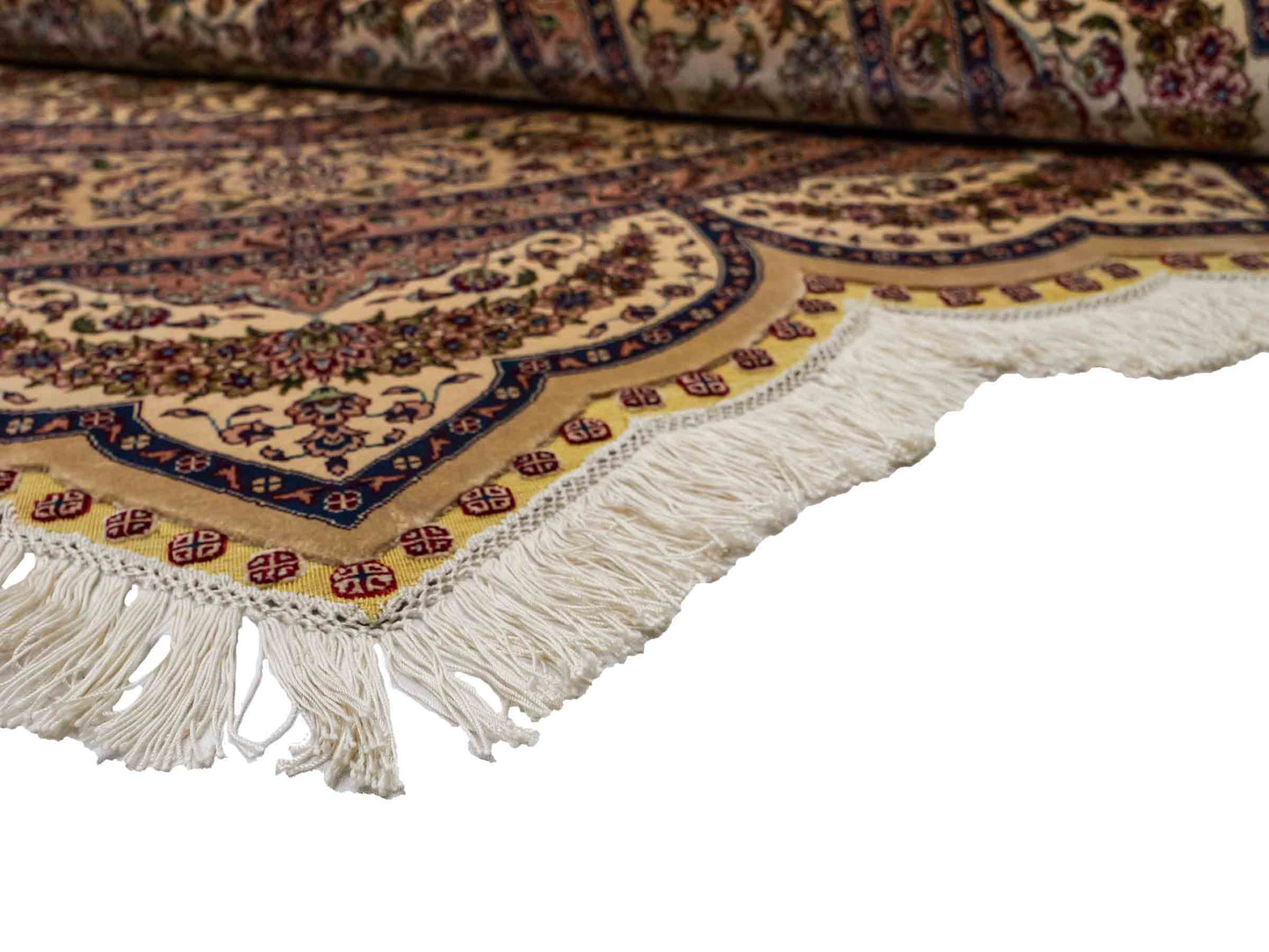 Sehr feiner, handgeknüpfter, runder Khademi Orientteppich mit Ghom Design aus reiner Seide, creme, weiß, blau. 188x188 cm. Vertrieb durch Jupiter Intl.