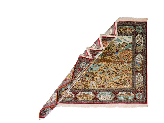 Sehr feiner, handgeknüpfter Khademi Orientteppich mit Ghom Design aus reiner Seide, rot, multicolor. 189x124 cm. Vertrieb durch Jupiter Intl.