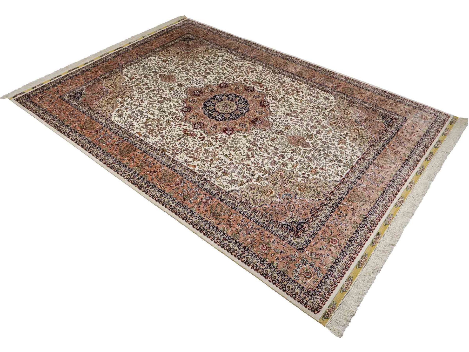 Sehr feiner, handgeknüpfter Khademi Orientteppich mit Ghom Design aus reiner Seide, creme, beige, weiß. 245x173 cm. Vertrieb durch Jupiter Intl.