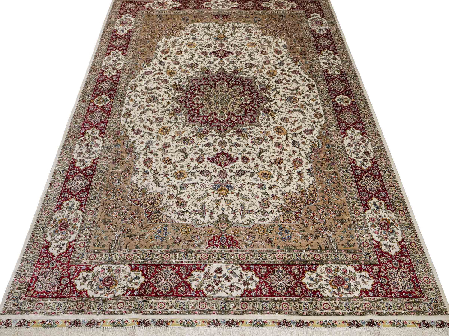 Sehr feiner, handgeknüpfter Khademi Orientteppich mit Ghom Design aus reiner Seide, creme, weiß, rot. 246x173 cm. Vertreib durch Jupiter Intl.