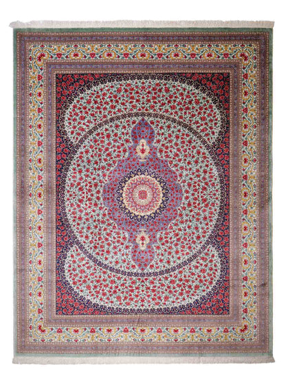 Sehr feiner, handgeknüpfter Khademi Orientteppich mit Ghom Design aus reiner Seide, blau, rot, türkis, grün. 259x205 cm. Vertrieb durch Jupiter Intl.