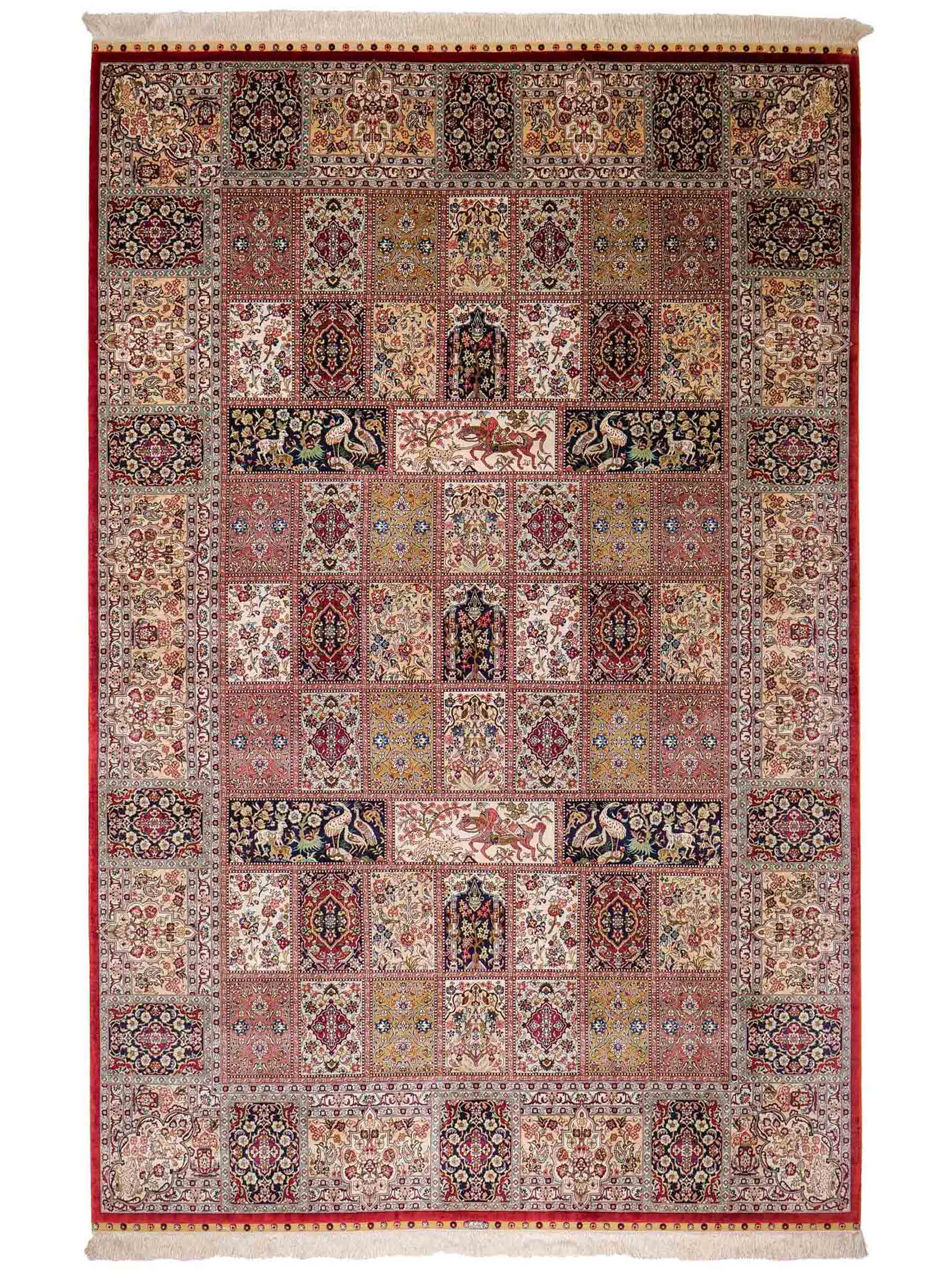 Sehr feiner, handgeknüpfter Khademi Orientteppich mit Ghom Design aus reiner Seide, rot, creme, blau, multicolor. 283x185 cm. Vertrieb durch Jupiter Intl.
