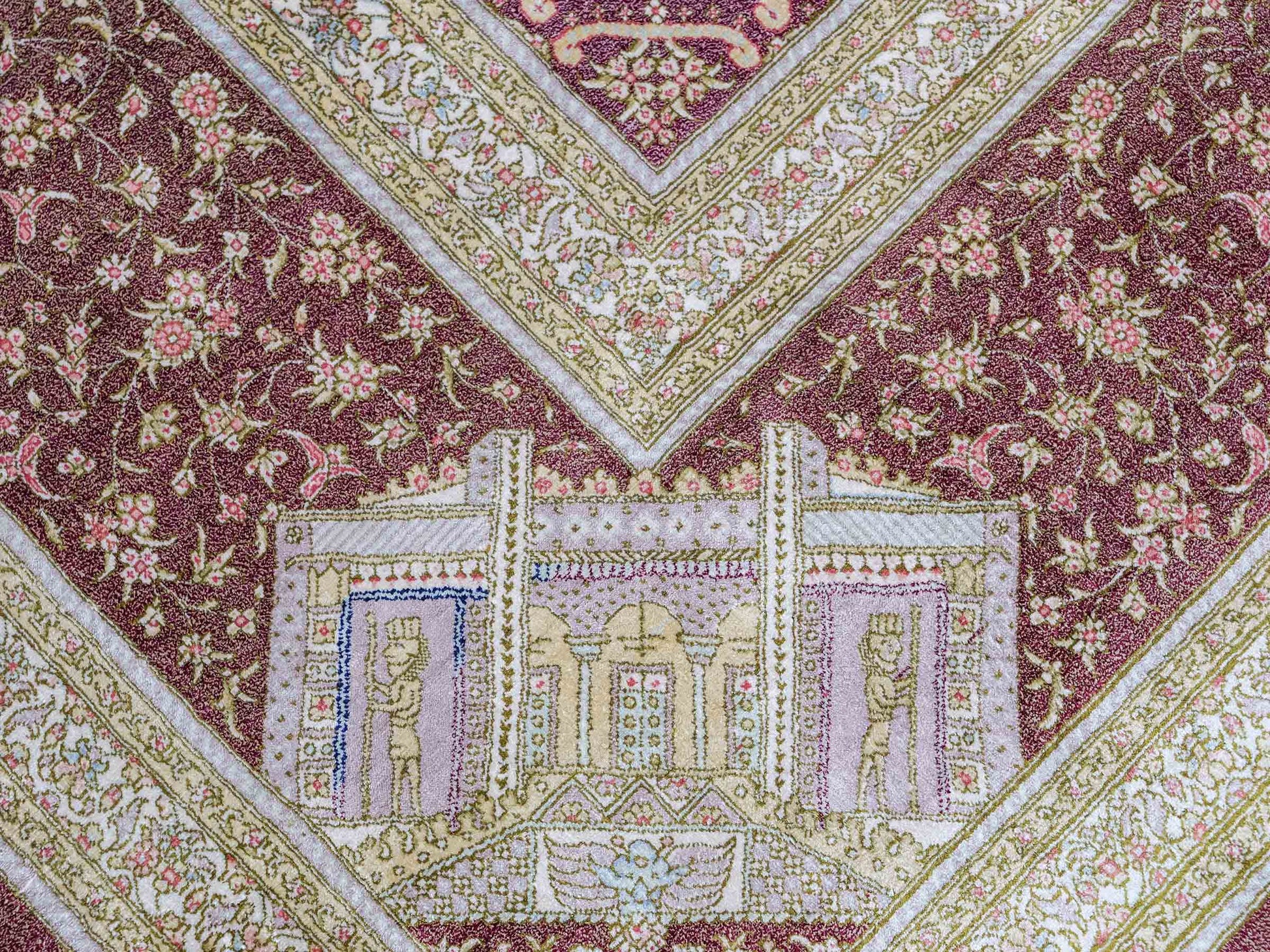 Extrem feiner, handgeknüpfter Khademi Orientteppich mit Ghom Design aus reiner Seide, braun, rost, gold. Unikat. 286x187 cm. Vertrieb durch Jupiter Intl.
