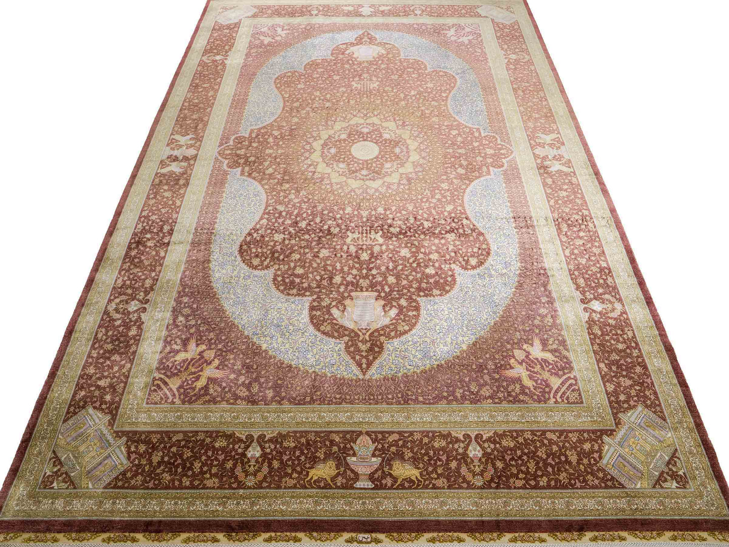 Extrem feiner, handgeknüpfter Khademi Orientteppich mit Ghom Design aus reiner Seide, braun, rost, gold. Unikat. 286x187 cm. Vertrieb durch Jupiter Intl.