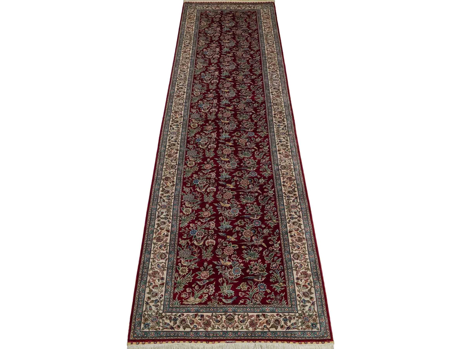 Sehr feiner, handgeknüpfter Khademi Orientteppich Läufer aus Seide mit Ghom Design, rot, creme. 306x79 cm. Vertrieb durch Jupiter Intl.