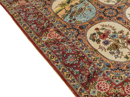 Sehr feiner, handgeknüpfter Khademi Läufer Orientteppich mit Ghom Design aus reiner Seide, multicolor. 363x78 cm. Vertrieb durch Jupiter Intl.