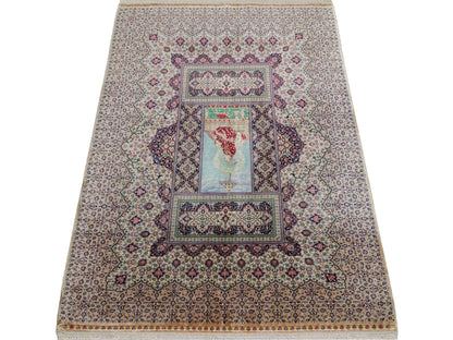 Extrem feiner, handgeknüpfter Khademi Ghom Orientteppich aus purer Seide, beige, braun, creme. 86x64 cm. Verkauf durch Jupiter Intl.