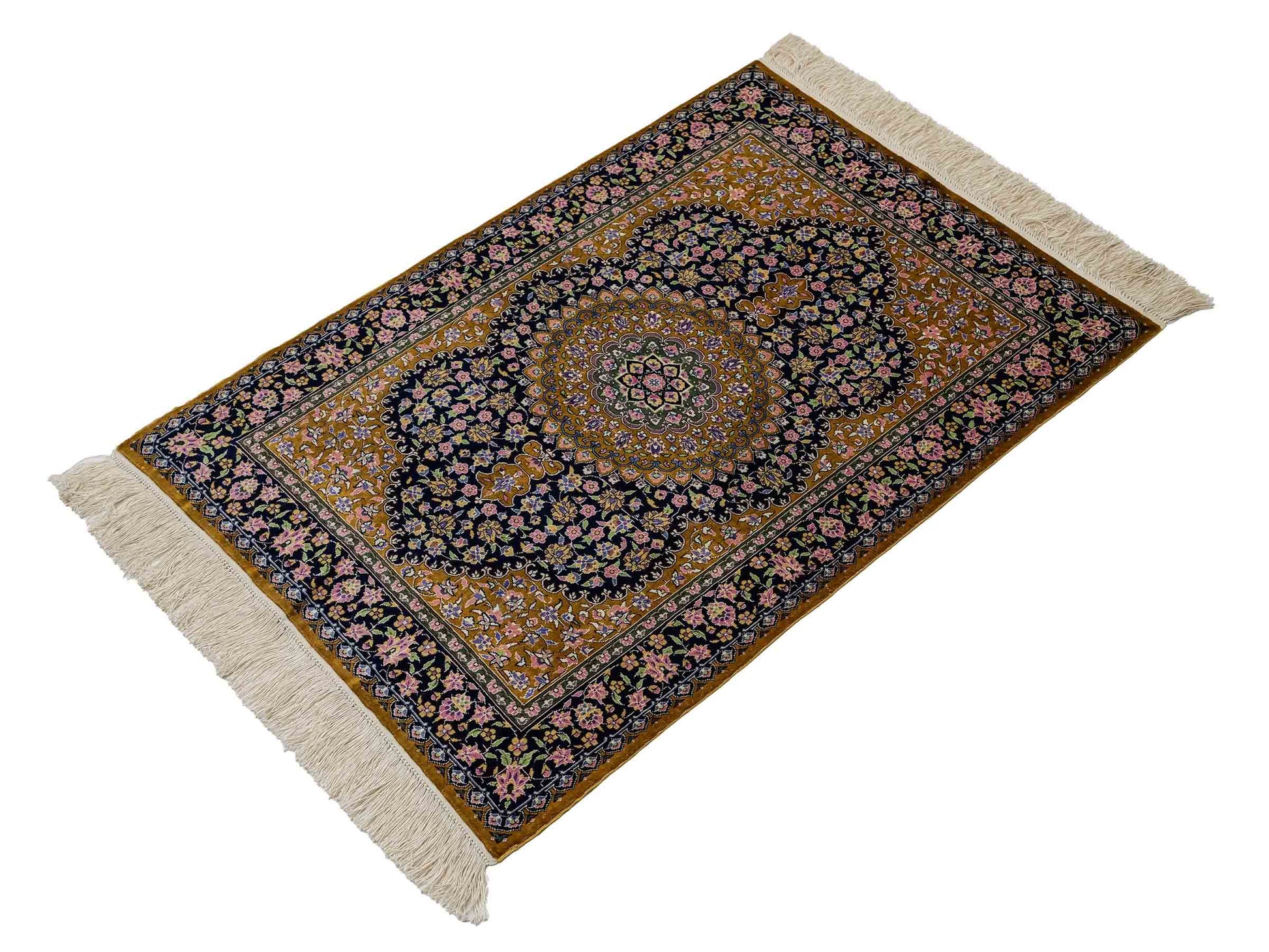 Sehr feiner, handgeknüpfter Khademi Orientteppich mit Ghom Design aus reiner Seide, oliv, braun, blau. 91x62 cm. Vertrieb durch Jupiter Intl.