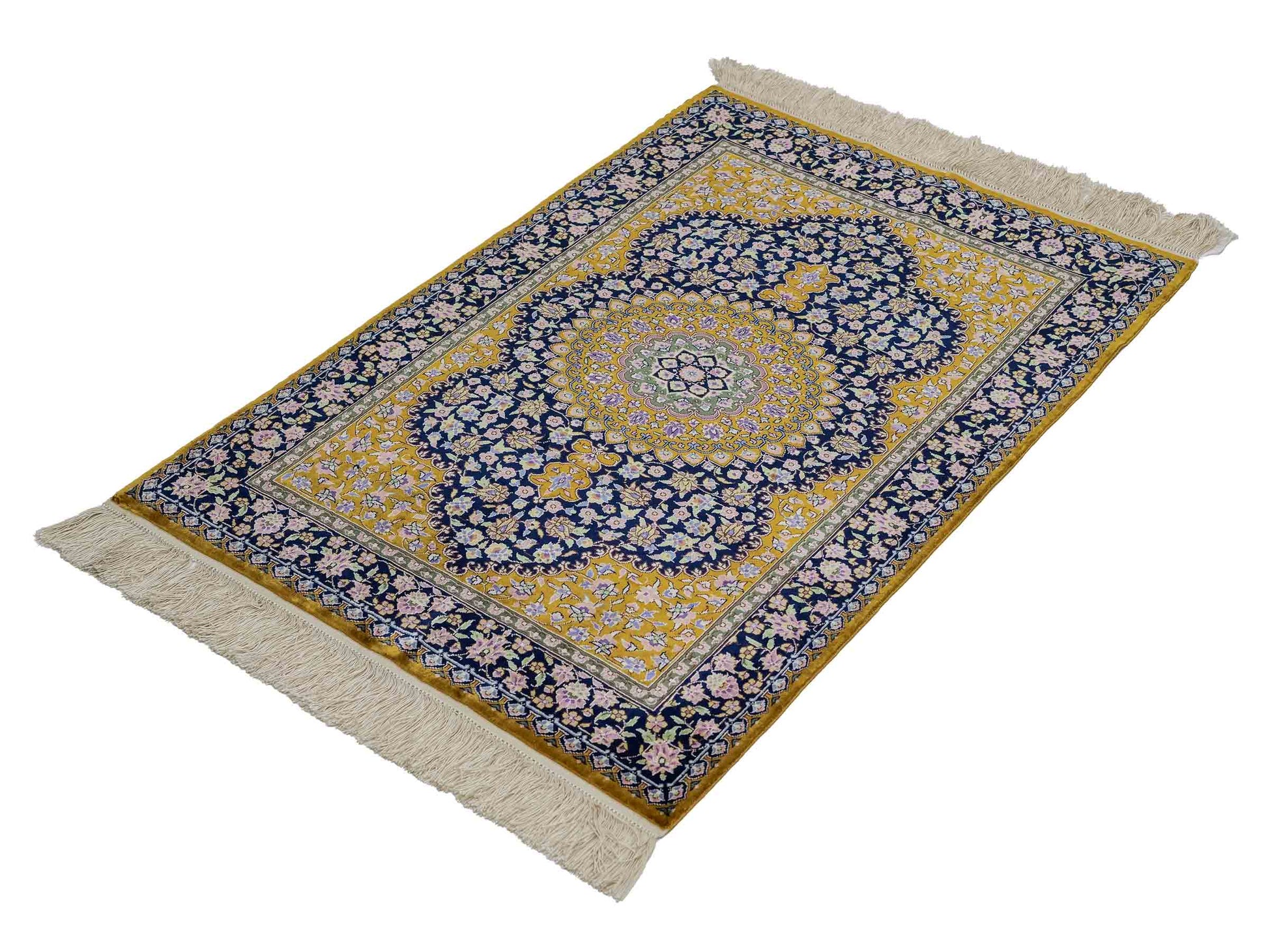 Sehr feiner, handgeknüpfter Khademi Orientteppich mit Ghom Design aus reiner Seide, oliv, braun, blau. 91x62 cm. Vertrieb durch Jupiter Intl.