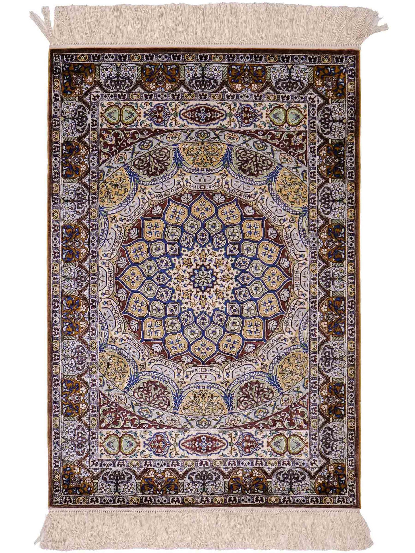 Sehr feiner, handgeknüpfter Khademi Orientteppich mit Ghom Design aus reiner Seide, braun, multicolor. 92x62 cm. Vertrieb durch Jupiter Intl.