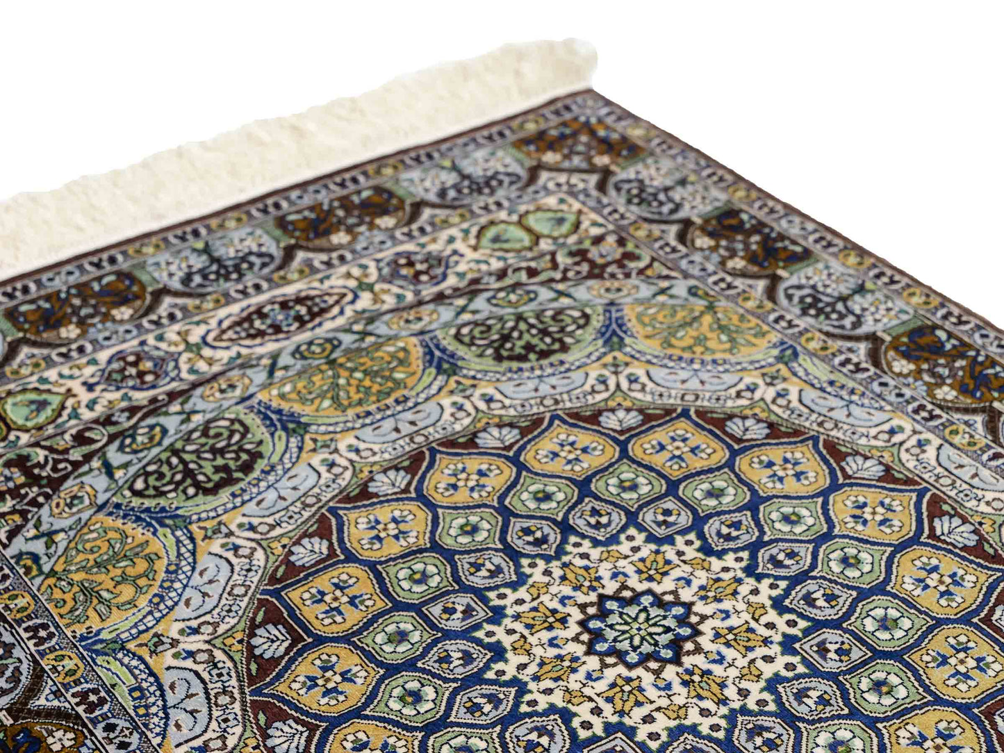Sehr feiner, handgeknüpfter Khademi Orientteppich mit Ghom Design aus reiner Seide, braun, multicolor. 92x62 cm. Vertrieb durch Jupiter Intl.