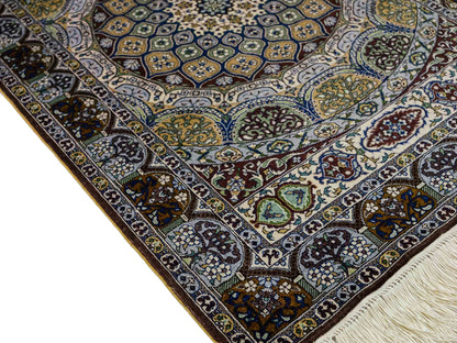 Sehr feiner, handgeknüpfter Khademi Orientteppich mit Ghom Design aus reiner Seide, braun, multicolor. 92x62 cm. Vertrieb durch Jupiter Intl.
