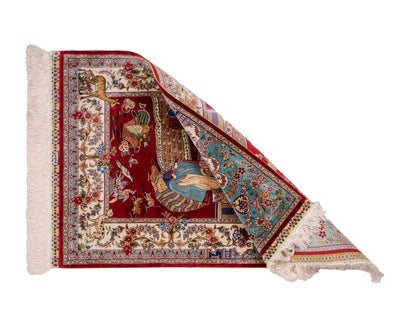Sehr feiner, handgeknüpfter Khademi Orientteppich mit Ghom Design aus reiner Seide, rot, blau, creme. 92x63 cm. Vertrieb durch Jupiter Intl.