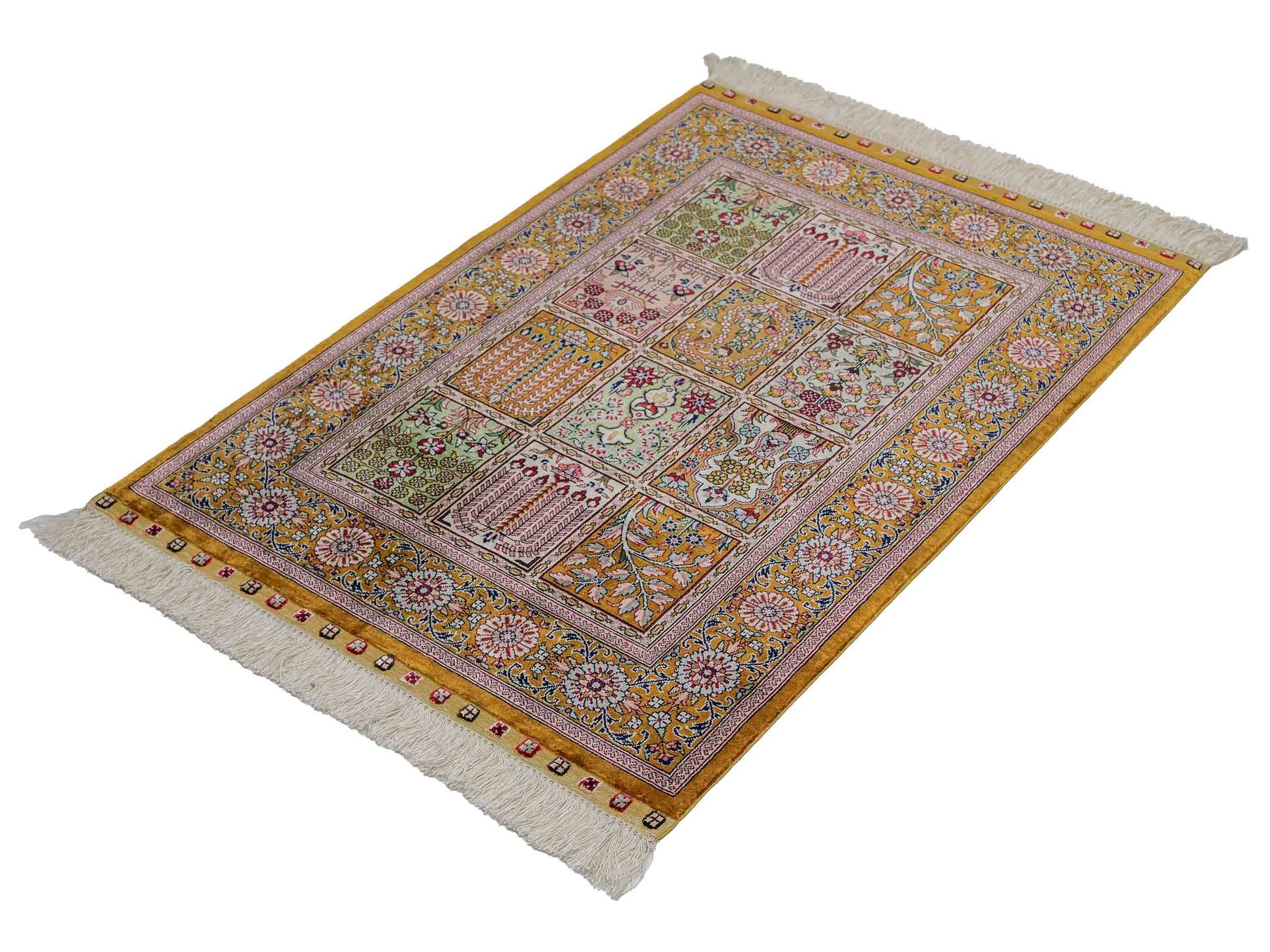 Sehr feiner, handgeknüpfter Khademi Orientteppich mit Ghom Design aus reiner Seide, braun, oliv. 93x63 cm. Vertrieb durch Jupiter Intl.