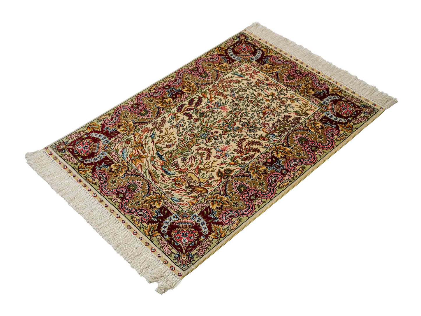 Sehr feiner, handgeknüpfter Khademi Orientteppich mit Ghom Design aus reiner Seide, gold, creme, weiß, rot. 93x63 cm. Vertrieb durch Jupiter Intl.