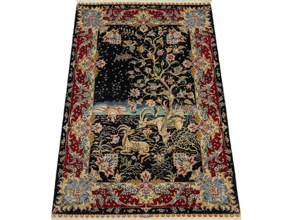 Sehr feiner, handgeknüpfter Khademi Orientteppich mit Ghom Design aus reiner Seide, schwarz, rot. 93x63 cm. Vertrieb durch Jupiter Intl.