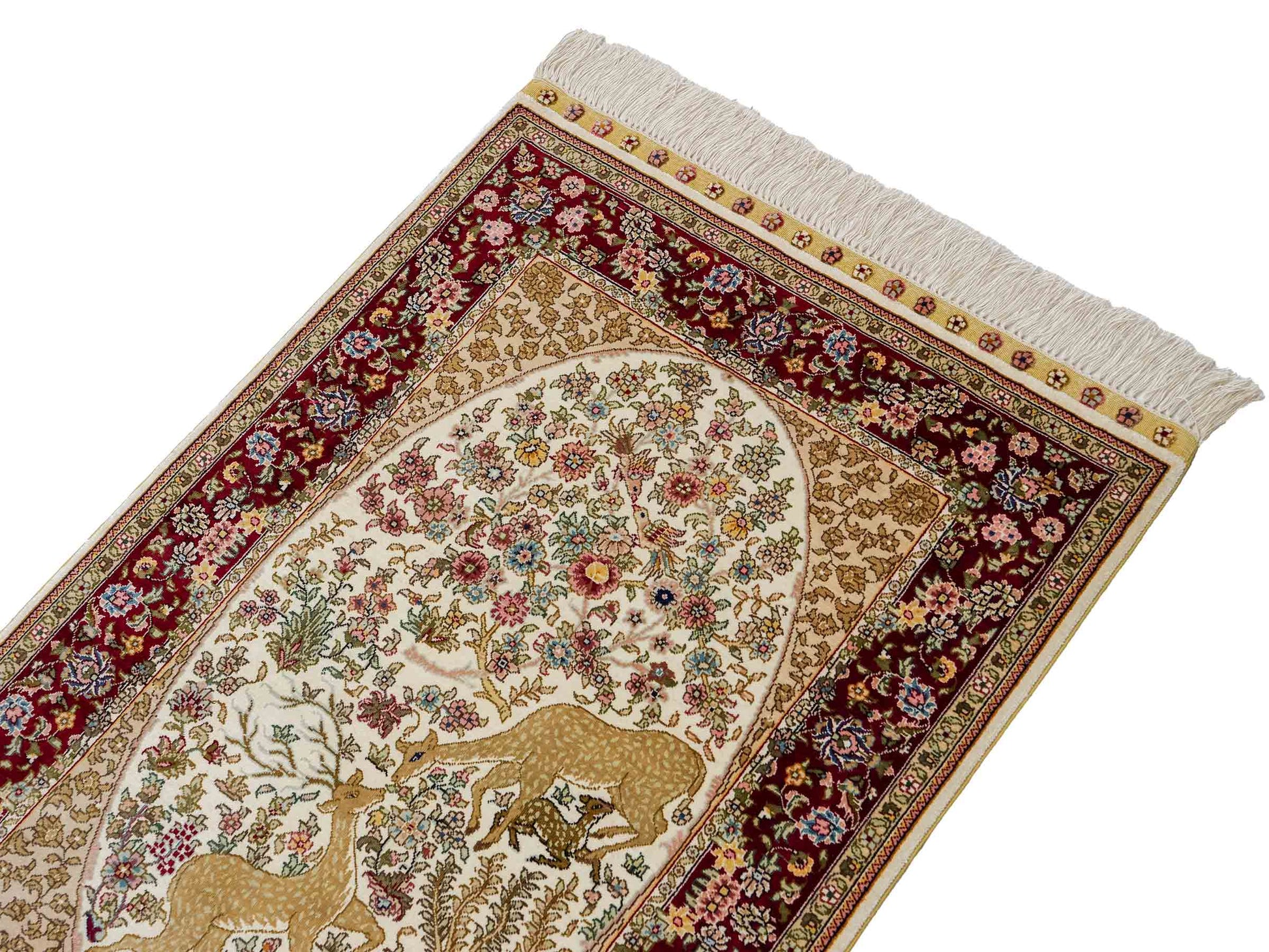 Sehr feiner, handgeknüpfter Khademi Orientteppich mit Ghom Design aus reiner Seide, creme, weiß, rot, beige. 93x63 cm. Vertrieb durch Jupiter Intl.