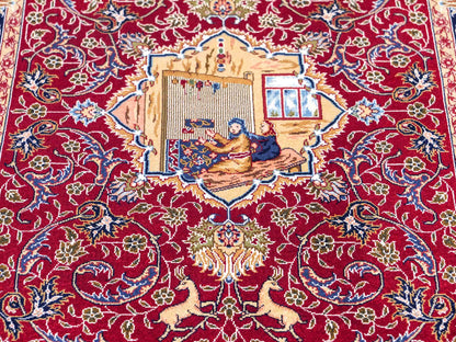 Sehr feiner, handgeknüpfter Khademi Orientteppich mit Ghom Design aus reiner Seide, rot, blau. 93x63 cm. Vertrieb durch Jupiter Intl.