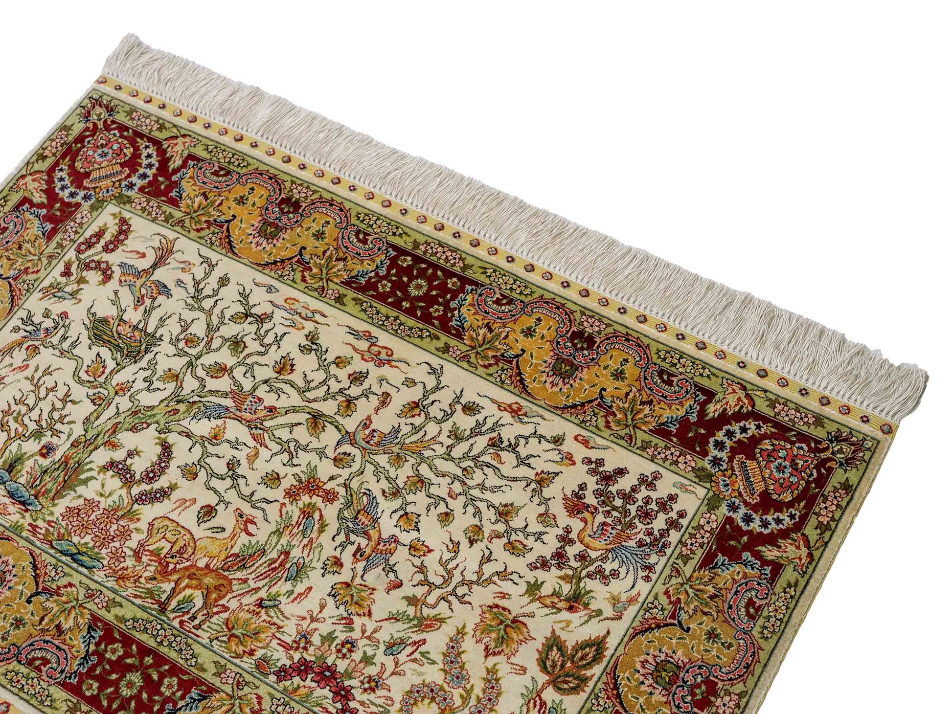 Sehr feiner, handgeknüpfter Khademi Orientteppich mit Ghom Design aus reiner Seide, gold, creme, weiß, rot, beige. 94x62 cm. Vertrieb durch Jupiter Intl.