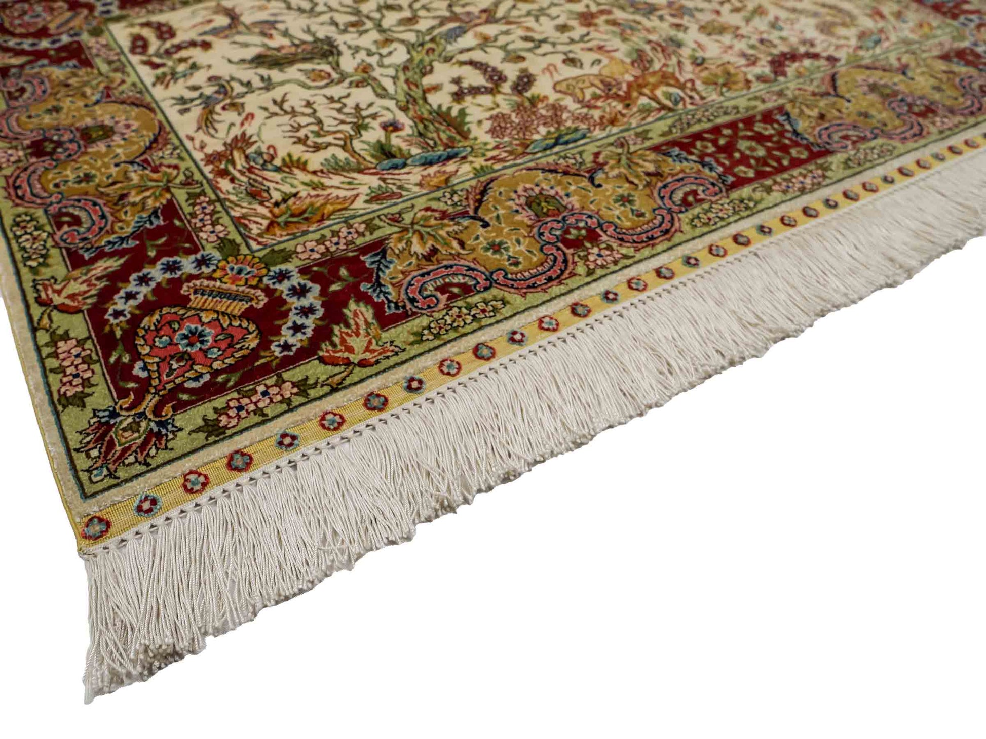 Sehr feiner, handgeknüpfter Khademi Orientteppich mit Ghom Design aus reiner Seide, gold, creme, weiß, rot, beige. 94x62 cm. Vertrieb durch Jupiter Intl.