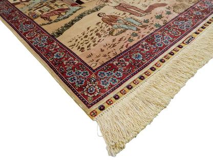 Sehr feiner, handgeknüpfter Khademi Orientteppich mit Ghom Design aus reiner Seide, creme, weiß, rosa. 94x63 cm. Vertrieb durch Jupiter Intl.