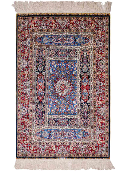 Sehr feiner, handgeknüpfter Khademi Orientteppich mit Ghom Design aus reiner Seide, blau, multicolor. 95x62 cm. Vertrieb durch Jupiter Intl.