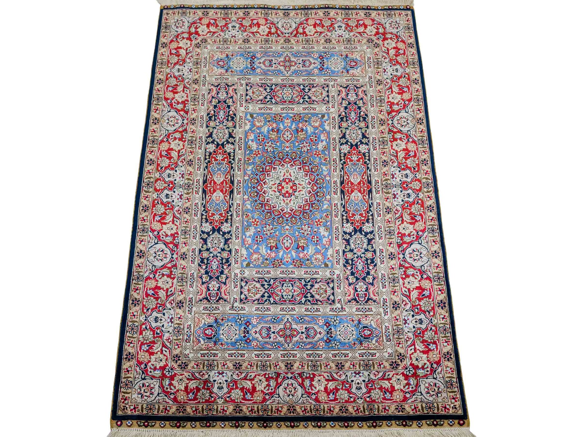 Sehr feiner, handgeknüpfter Khademi Orientteppich mit Ghom Design aus reiner Seide, blau, multicolor. 95x62 cm. Vertrieb durch Jupiter Intl.