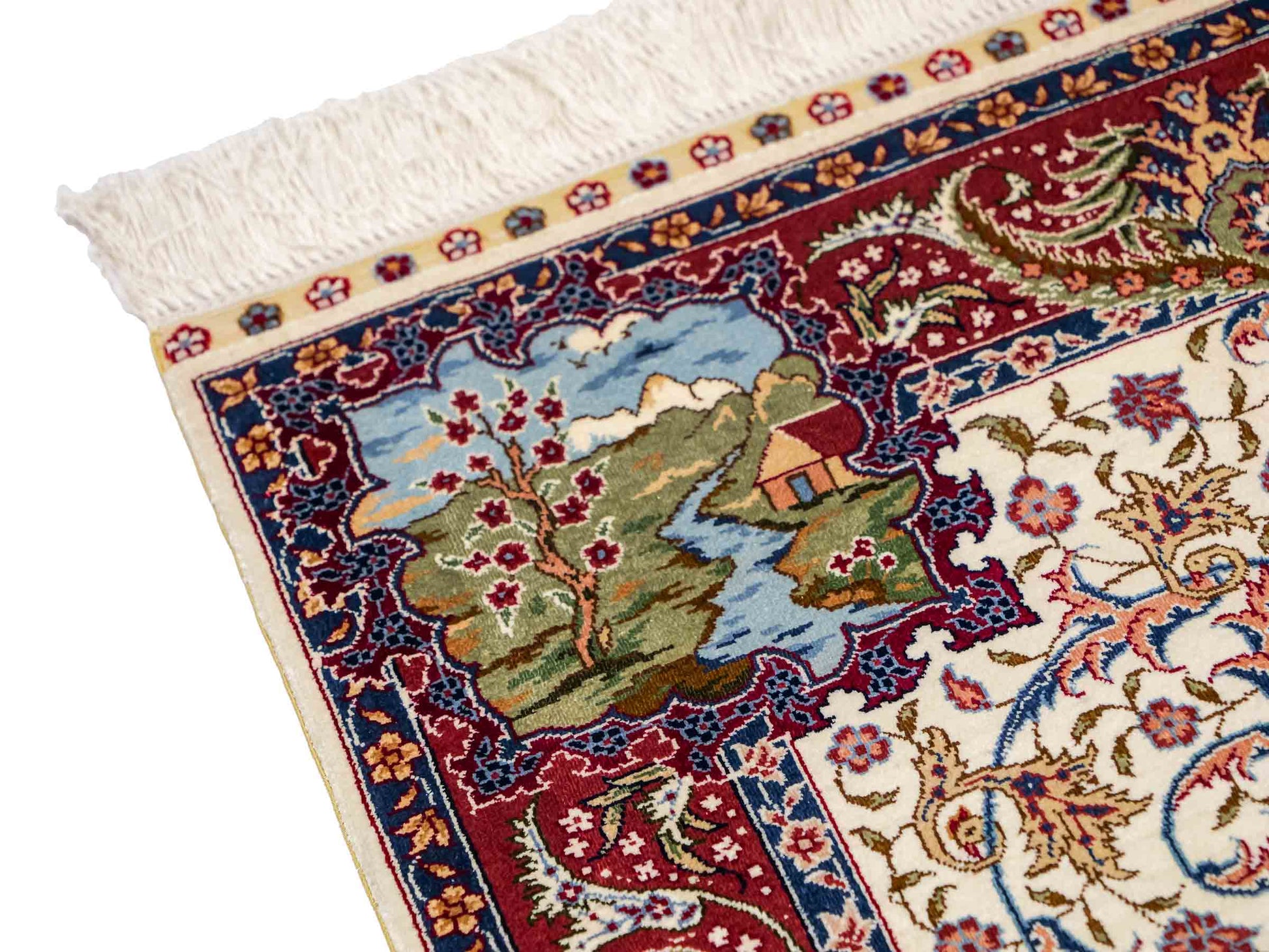 Sehr feiner, handgeknüpfter Khademi Orientteppich mit Ghom Design aus reiner Seide, creme, weiß, rot. 95x63 cm. Vertrieb durch Jupiter Intl.