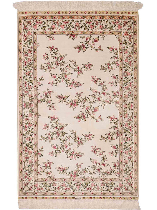 Sehr feiner, handgeknüpfter Khademi Orientteppich mit Hereke Design aus reiner Seide, weiß, creme. 122x78 cm. Vertrieb durch Jupiter Intl.
