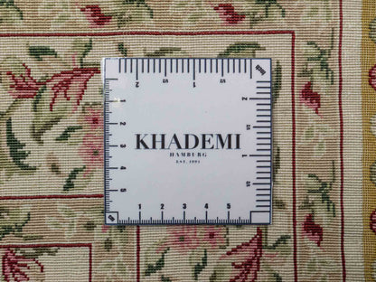 Sehr feiner, handgeknüpfter Khademi Orientteppich mit Hereke Design aus reiner Seide, weiß, creme. 122x78 cm. Vertrieb durch Jupiter Intl.