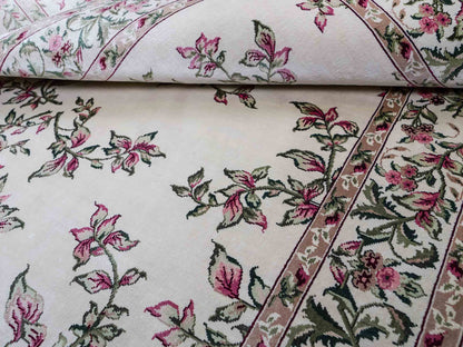 Sehr feiner, handgeknüpfter Khademi Orientteppich mit Hereke Design aus reiner Seide, weiß, creme. 122x79 cm. Vertrieb durch Jupiter Intl.