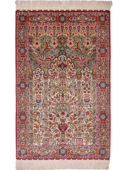 Sehr feiner, handgeknüpfter Khademi Orientteppich mit Hereke Design aus reiner Seide, rot, creme, mulitcolor. 123x79 cm. Vertrieb durch Jupiter Intl.