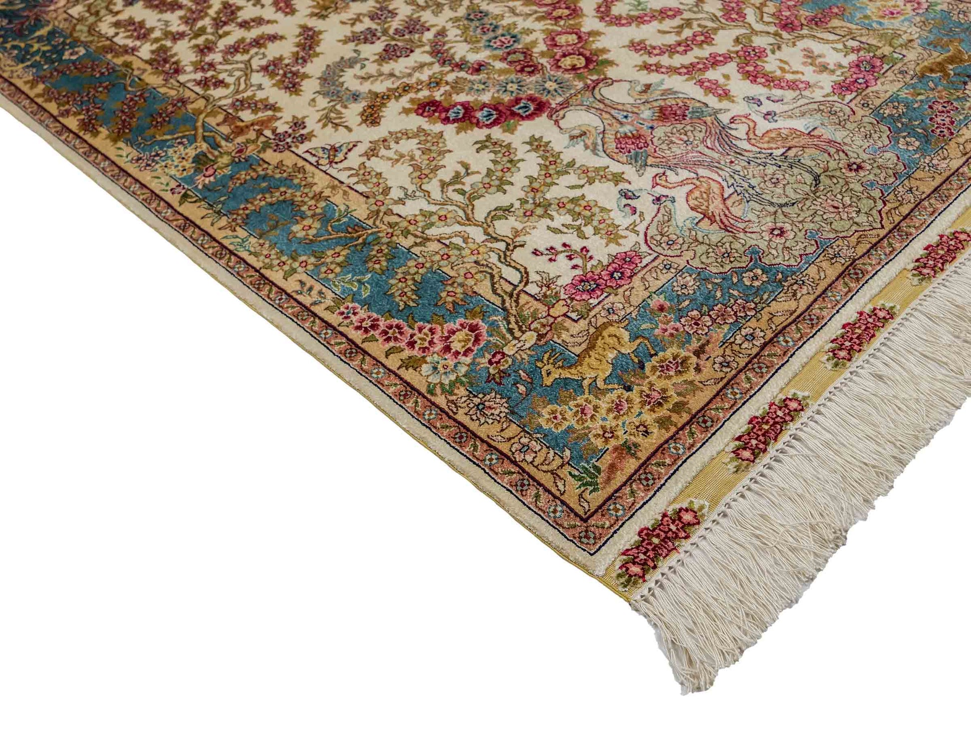 Sehr feiner, handgeknüpfter Khademi Orientteppich mit Hereke Design aus reiner Seide, creme, weiß, blau. 129x78 cm. Vertrieb durch Jupiter Intl.