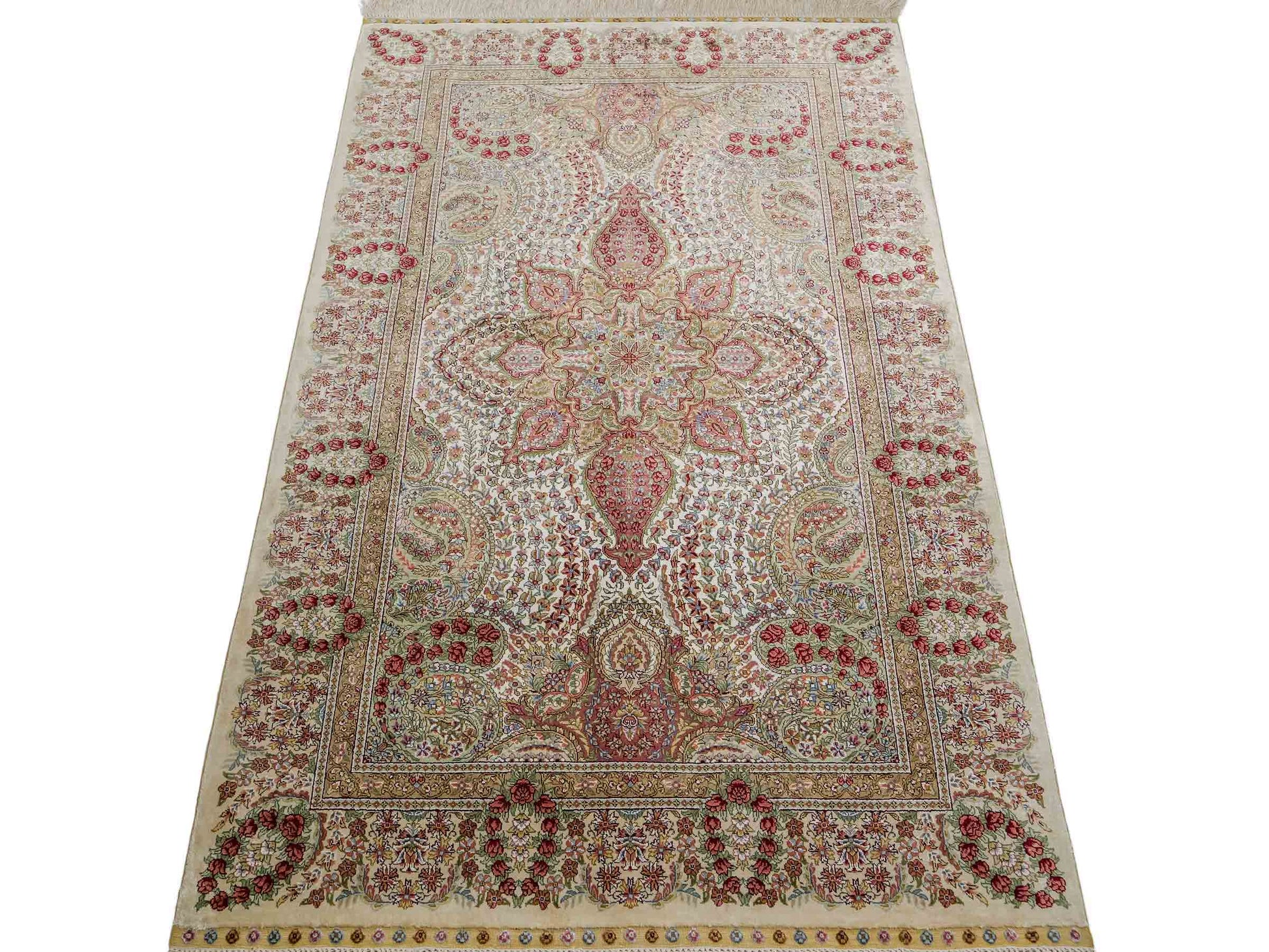 Sehr feiner, handgeknüpfter, chinesischer Khademi Hereke aus Seide, creme. 154x79 cm. Vertrieb durch Jupiter Intl.