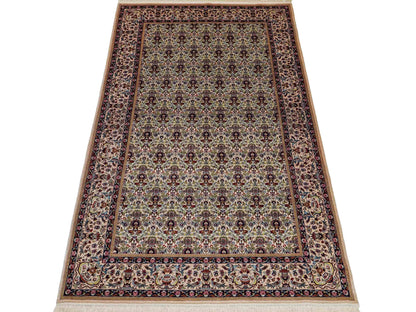 Sehr feiner, handgeknüpfter Khademi Orientteppich mit Hereke Design aus reiner Seide, weiß, creme. 154x92 cm. Vertrieb durch Jupiter Intl.